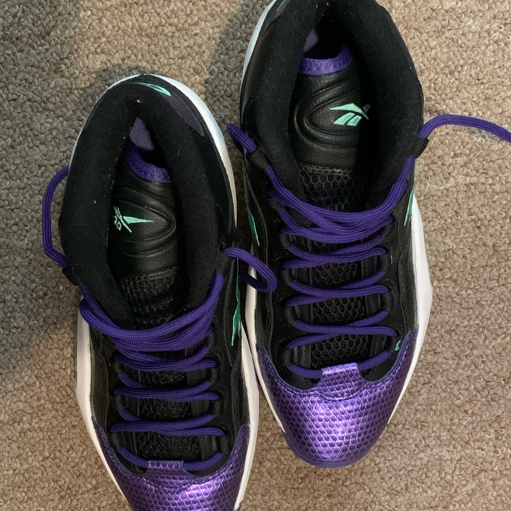 Reebok answer - Picture 2 of 5